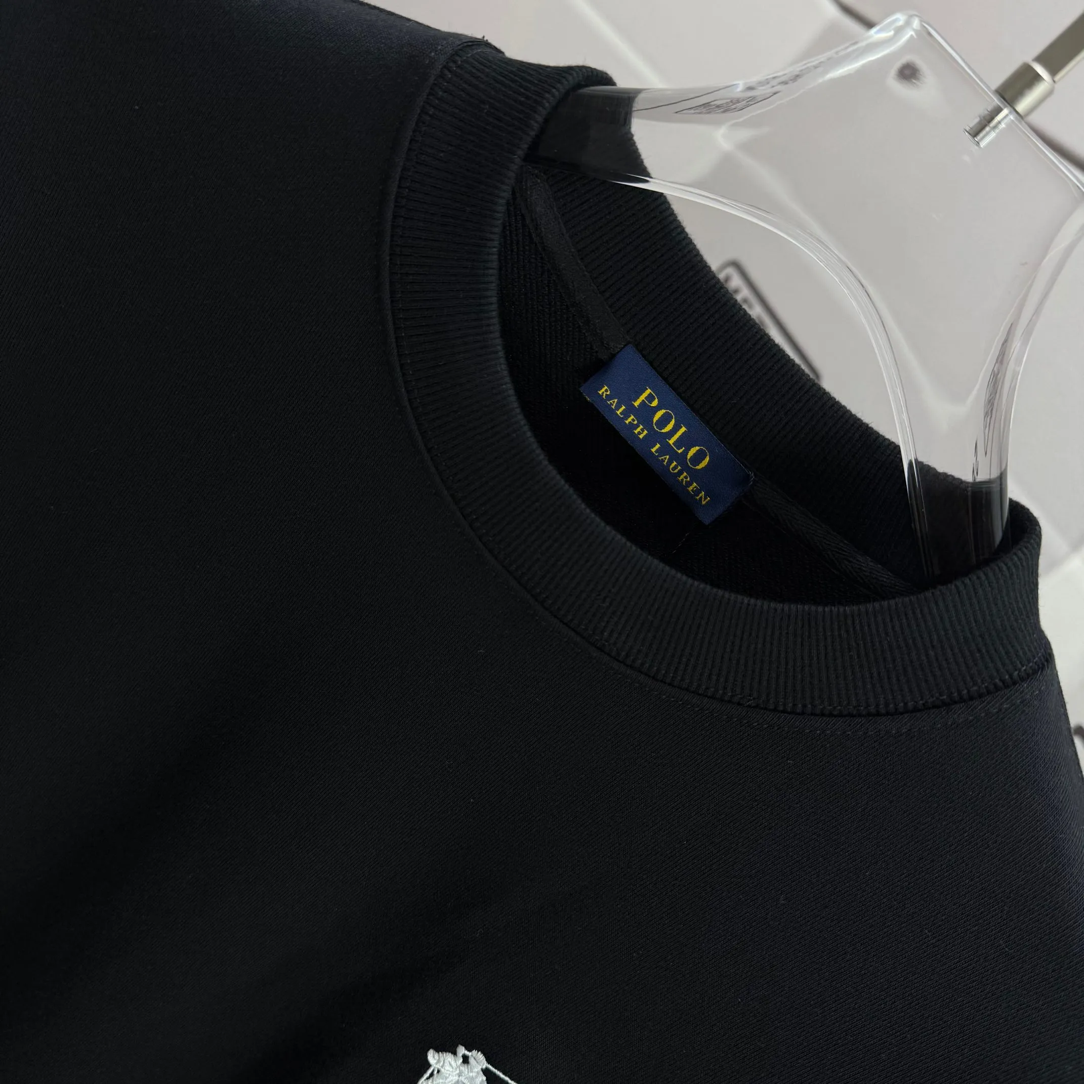 P210 Polo* Ralph Lauren 2025 Autumn and Winter new round neck sweatshirt Classic simple embroidery Customized terry fabric Long sleeves Unisex Color: Black White Size: S (90-130 pounds) M (120-150 pounds) L (140-165 pounds) XL (160-180 pounds) XXL (180-210 pounds)